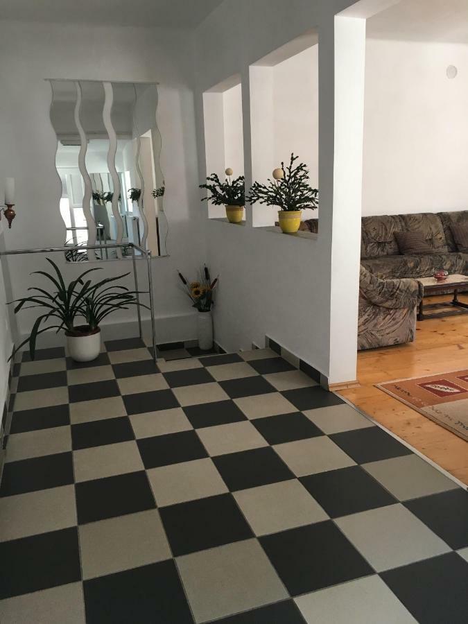 Brick Airport Apartment คริสเตียน ภายนอก รูปภาพ